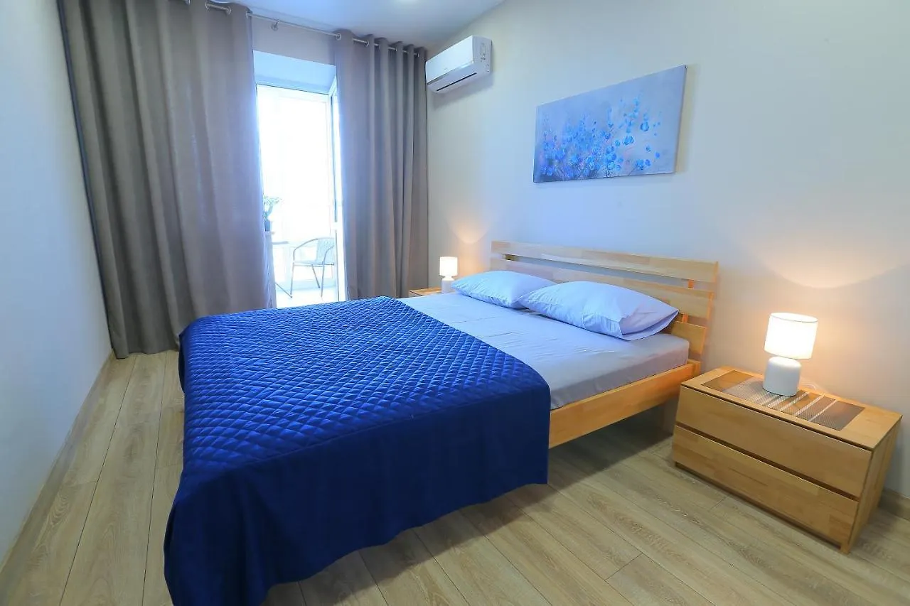 Stylish 2-Rooms Apartment Kyiv Ukraine